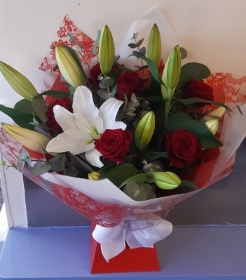 Red Rose & Lily Bouquet
