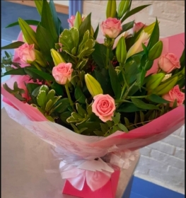 Rose & Lily Bouquet (various colours)
