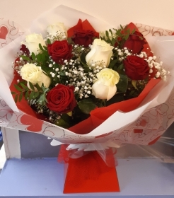 Red & White Rose Bouquet