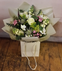 Cottage Aqua Handtied
