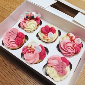 Valentines Cupcakes x 6